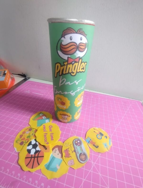 Pringles das Emoções" – Uma dinâmica divertida para a volta às aulas!